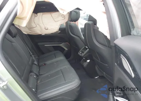 2024 Cadillac Lyriq Luxury W/1Sd from USA, damaged, VIN 1GYKPRRK2RZ127817